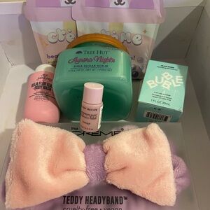 Teen /Tween Beauty and Skincare Set SOL, Bubble, Glow Recipe, Tree Hut, Crème Sh